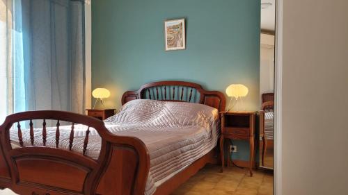 Postel nebo postele na pokoji v ubytování Villa Collioure Mar i Munt