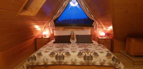 Posteľ alebo postele v izbe v ubytovaní Pokoje Apartamenty Pod Limbą