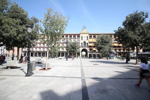 pluma y espada