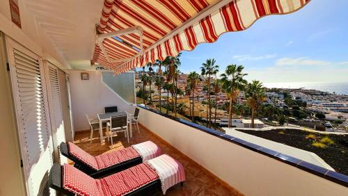 Cozy Sea Views Apartment in Costa Adeje