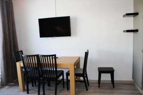 Photo de la galerie de l'établissement Résidence Le Bois D'aurouze - Studio pour 4 Personnes MAE-8274, à Saint-Étienne-en-Dévoluy