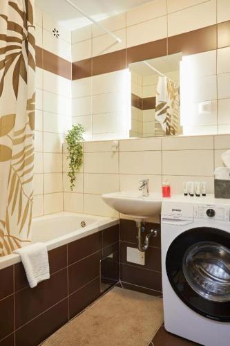 Apartment MADRAL