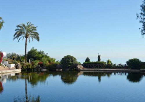 Stunning Duplex in Capistrano Playa, Nerja
