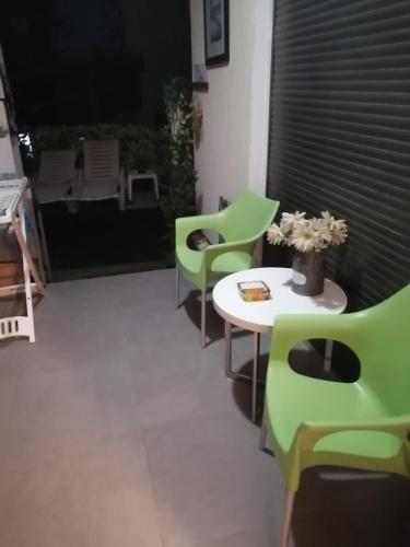 Ruang duduk di Andros Residence