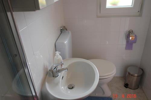 Vannituba majutusasutuses Mini studio Lera ,pazinska 7