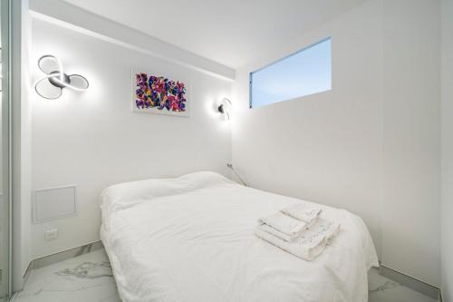 Nice 2-3 bedroom ideally located