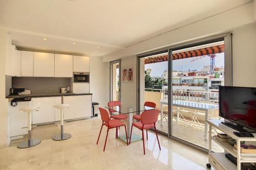 Brand new 1 bedroom in the hert of Cannes