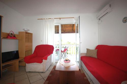Apartments with parking space Kremenici, Krk - 22269