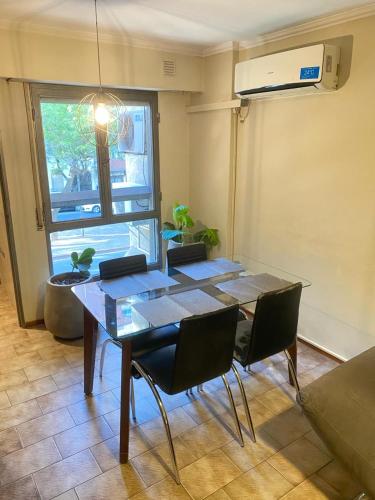 Billede fra billedgalleriet på Departamento -Ambrosio- a 100mts de Plaza España, Pleno Nueva Cordoba, para 4 personas, By Apartcba i Córdoba