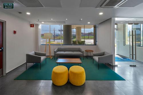 Χώρος καθιστικού στο City Express by Marriott Ensenada