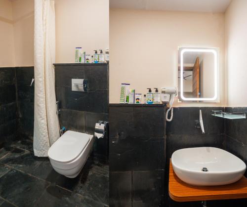Un baño de Treebo Premium The Memoir, Ramdaspeth