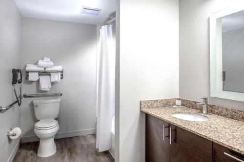 Bagno di TownePlace Suites by Marriott Savannah Airport