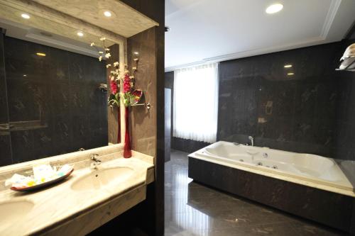 Koupelna v ubytování Hotel Lozano