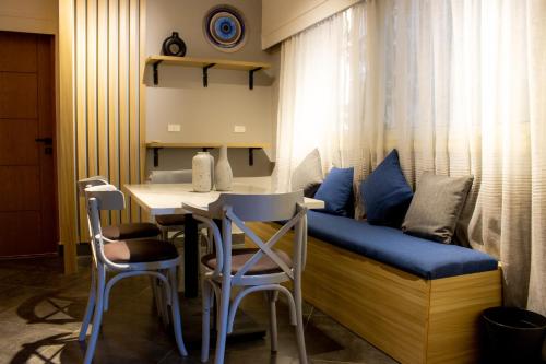 Posezení v ubytování Luxury 3BR in the heart of Mohandseen