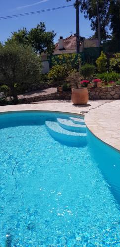 Photo de la galerie de l'établissement Villa de charme centre Cannes au calme, à Cannes