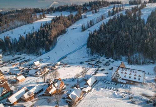 Tatra Goralski Ski Suche durante el invierno