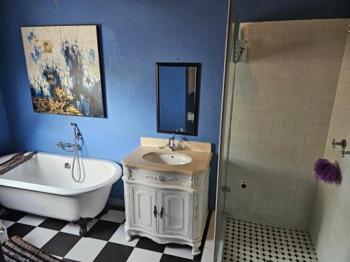 Castle Home – Photos 4