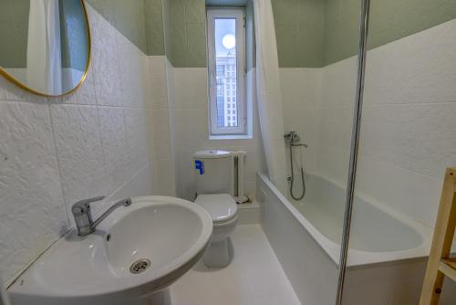 Ένα μπάνιο στο Quite apartment