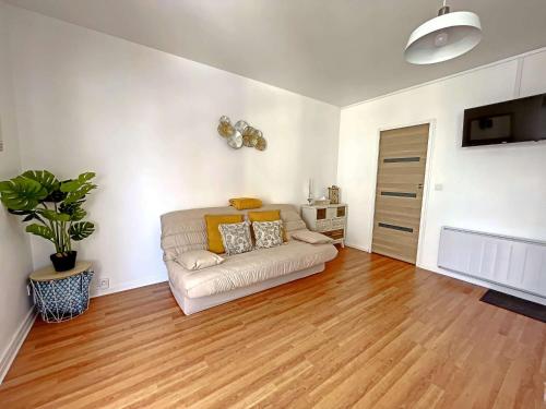 Photo de la galerie de l'établissement Superbe T2 à Berck: proche plage, commerces, balcon et parking inclus - FR-1-646-53, à Berck-sur-Mer