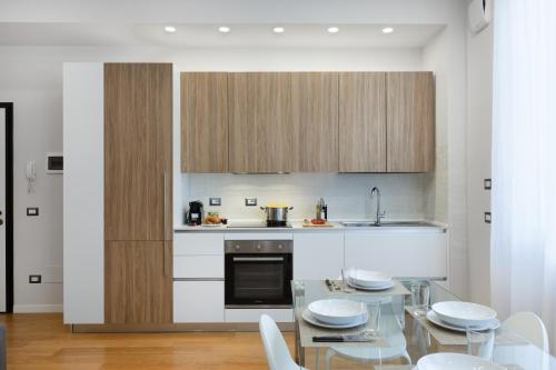 Bocconi District - Suite - Free Street Parking