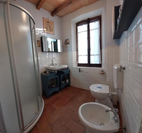 B&B Podere Merloにあるバスルーム