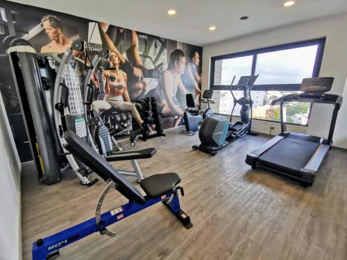 The fitness centre and/or fitness facilities at Alizee Tower