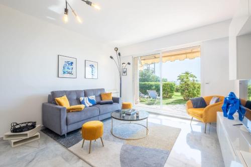 SERRENDY  RARE !  Superbe 3 pièces avec jardin & vue sur la mer 