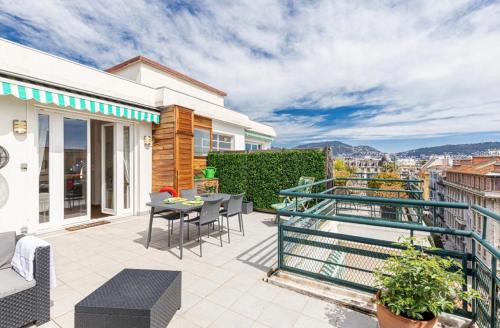 Deux pieces terrasse sous les etoiles
