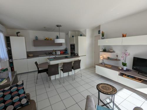 Arcachon - Superbe T3 avec terrasse, piscine et parking sécurisé - 6 personnes
