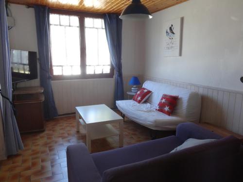 Photo de la galerie de l'établissement Jolie villa 5 pers, proche plage et centre, 3 ch, jardin, calme - FR-1-476-32, à La Faute-sur-Mer