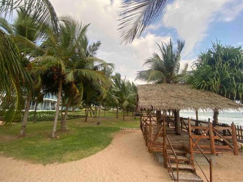 Billede fra billedgalleriet på Oceanfront condo 3-2-01- Nilaveli i Nilaveli