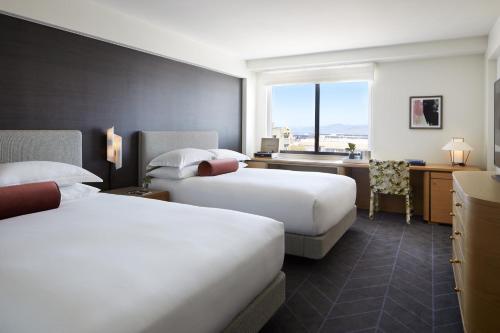 Kimpton Alton Fisherman's Wharf, an IHG Hotel Image