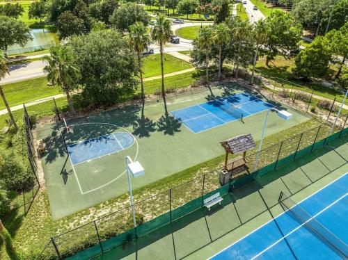 Instalaciones para jugar a tenis o squash en Entire Condo - Palms of Destin Paradise o alrededores