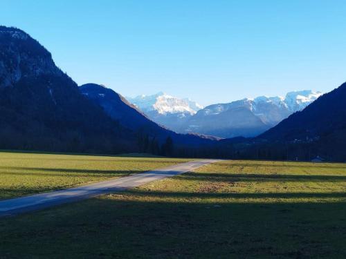 Photo de la galerie de l'établissement Elégant studio tout confort vue Mont blanc, à Saint-Jeoire