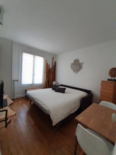 Chambre privée dans magnifique appartement calme