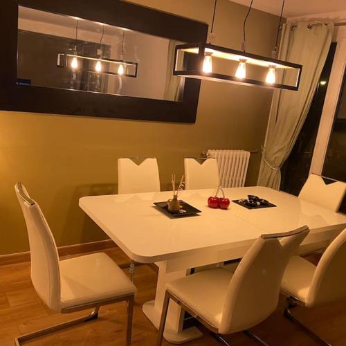 Photo de la galerie de l'établissement Appartement cosy Noisy le sec, à Noisy-le-Sec