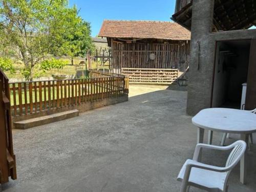 Gambar di galeri bagi Maison au sein d'une ferme di Rahling