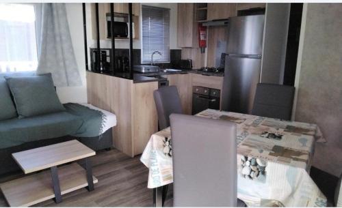 Kuchyň nebo kuchyňský kout v ubytování MOBILE HOME FOR YOU