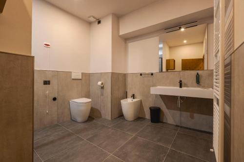 Koupelna v ubytování Granduca Mountain Wellness Apartments Campigna