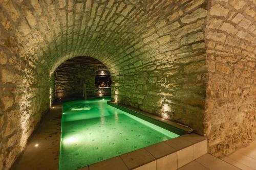 Bazén v ubytování Granduca Mountain Wellness Apartments Campigna nebo v jeho okolí