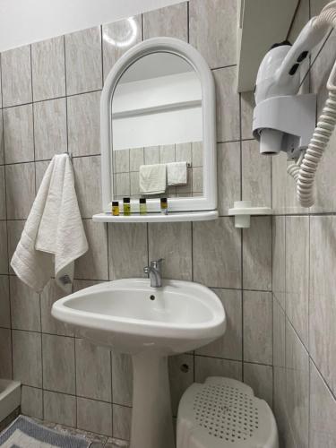 Ένα μπάνιο στο Villa Memories