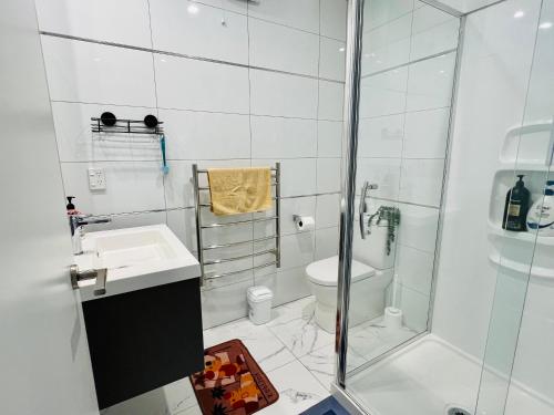 Un baño de LN Homestay in Flat Bush Auckland