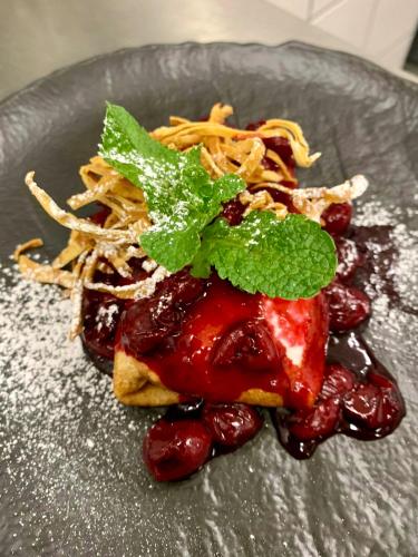Makanan di atau berdekatan aparthotel ini