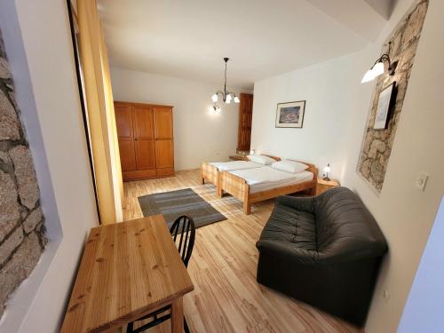 Apartments Brščić
