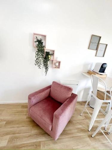 Photo de la galerie de l'établissement CDG / Paris / Villepinte / Astérix / Disneyland / JO 2024, à Goussainville