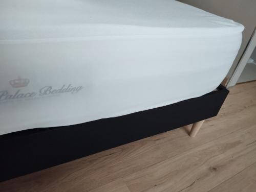 Postel nebo postele na pokoji v ubytování Alternative hôtel