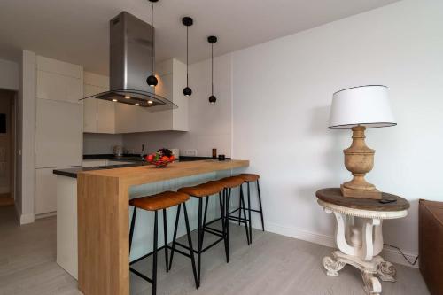 Ett kök eller pentry på Luxury apartament in LasTerrazas