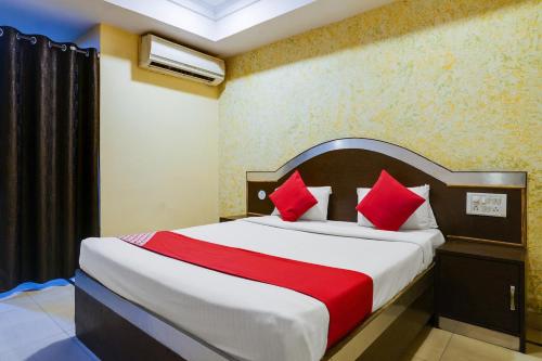 Katil atau katil-katil dalam bilik di Grand Aarvi inn