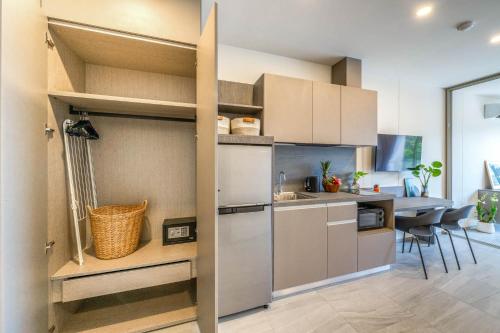 Dapur atau dapur kecil di HOMA Cherngtalay Phuket
