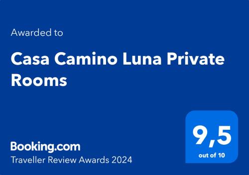 Ett certifikat, pris eller annat dokument som visas upp på Casa Camino Luna Private Rooms